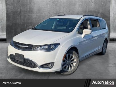 Used 2017 Chrysler Pacifica Touring-L