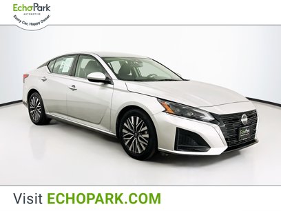 Used 2023 Nissan Altima 2.5 SV