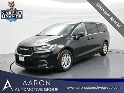 Used 2023 Chrysler Pacifica Touring-L