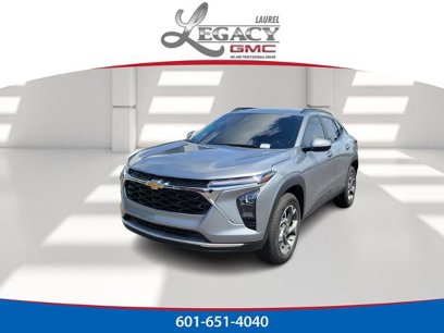 Used 2025 Chevrolet Trax LT w/ Driver Confidence Package