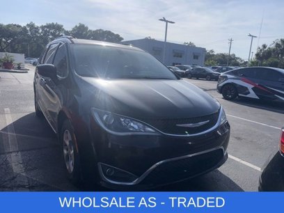 Used 2017 Chrysler Pacifica Touring-L Plus