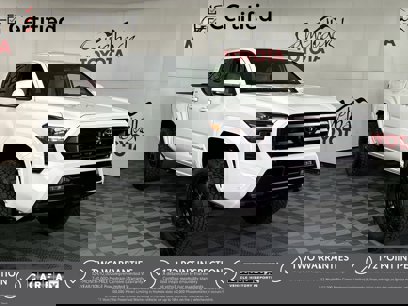 Used 2025 Toyota Tacoma SR5