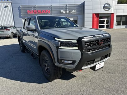 New 2025 Nissan Frontier PRO-4X w/ Pro Premium Package