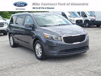 Used 2017 Kia Sedona LX w/ LX Essentials Premium Package