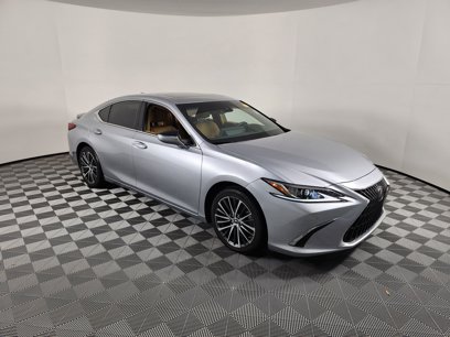 Certified 2023 Lexus ES 300h w/ Premium Package