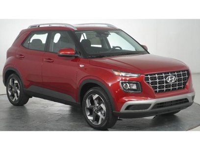 New 2025 Hyundai Venue SEL