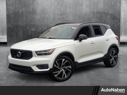 Used 2022 Volvo XC40 T5 R-Design w/ Advanced Package