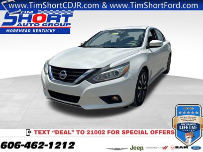 Used 2016 Nissan Altima 2.5 SL w/ 2.5 Technology Package