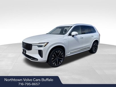 New 2025 Volvo XC90 T8 Plus w/ Protection Package Premier