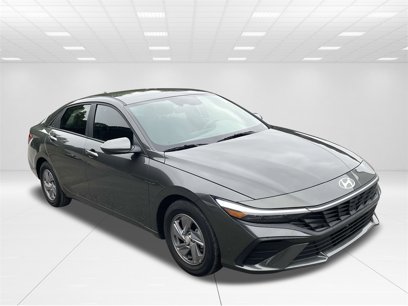 Used 2024 Hyundai Elantra SE