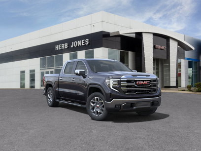 New 2025 GMC Sierra 1500 SLT w/ SLT Premium Package