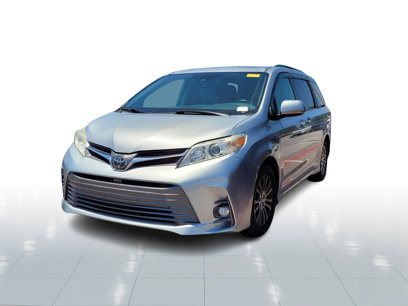 Used 2019 Toyota Sienna XLE
