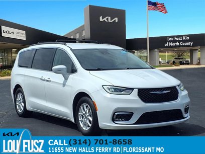 Used 2022 Chrysler Pacifica Touring-L