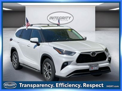 Used 2022 Toyota Highlander XLE