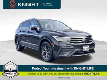 Used 2022 Volkswagen Tiguan SE w/ Panoramic Sunroof Package