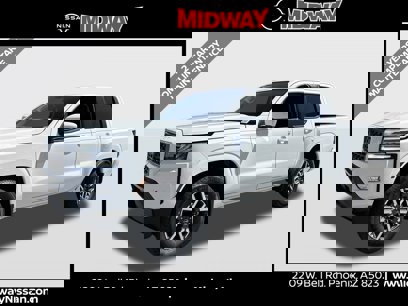 New 2024 Nissan Frontier SL