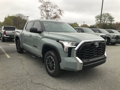 New 2025 Toyota Tundra SR5