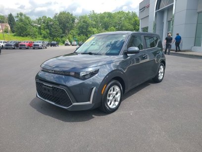 Used 2023 Kia Soul LX w/ LX Technology Package