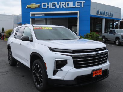 New 2025 Chevrolet Traverse LT w/ Enhanced Driving Package
