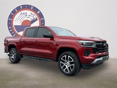 Used 2023 Chevrolet Colorado Z71 w/ Z71 Convenience Package 2