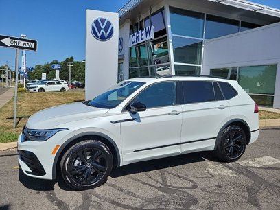 Certified 2024 Volkswagen Tiguan SE R-Line