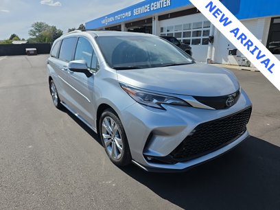 Used 2024 Toyota Sienna Platinum