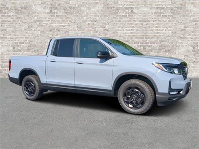 New 2025 Honda Ridgeline TrailSport+