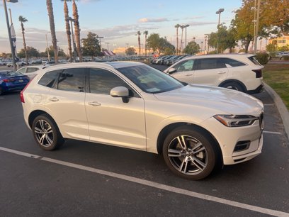 Used 2019 Volvo XC60 T8 Momentum w/ Premium Package