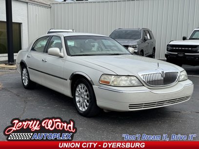 Used 2006 Lincoln Town Car Signature