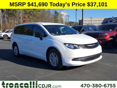 New 2025 Chrysler Voyager LX
