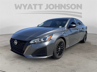 Used 2024 Nissan Altima 2.5 SV