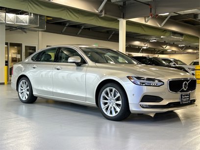 Used 2017 Volvo S90 T6 Momentum w/ Vision Package