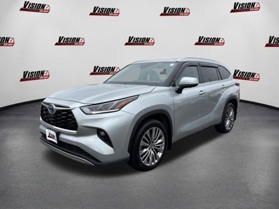 Used 2023 Toyota Highlander Platinum