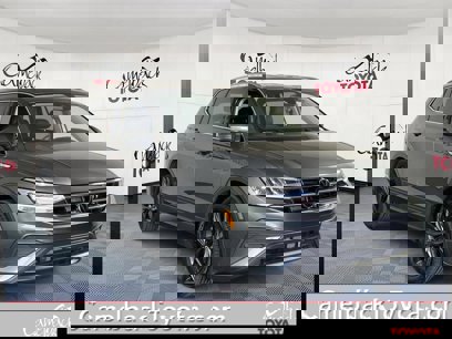 Used 2024 Volkswagen Tiguan SE