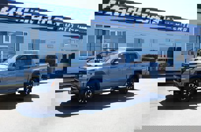 Used 2023 Nissan Frontier 4x4 Crew Cab