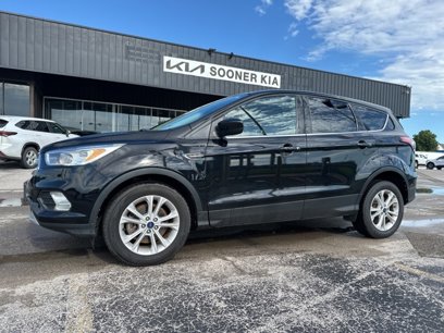 Used 2017 Ford Escape SE w/ SE Cold Weather Package