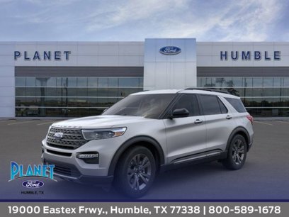 New 2024 Ford Explorer XLT w/ Equipment Group 202A