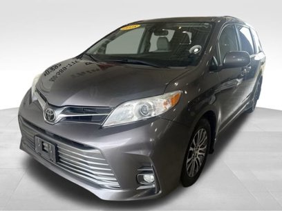 Used 2018 Toyota Sienna XLE Premium