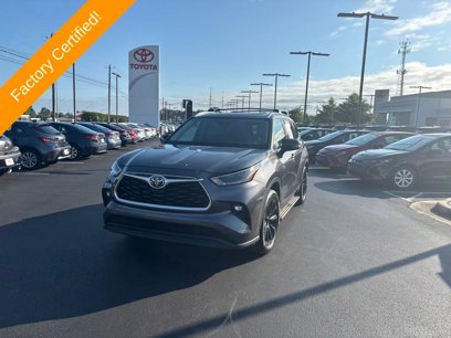 Used 2021 Toyota Highlander XLE
