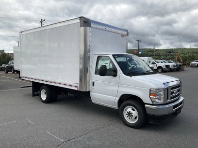 New 2025 Ford E-350 and Econoline 350 Super Duty w/ Driver's Safety Package