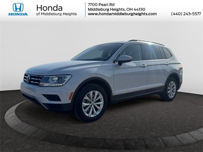 Used 2018 Volkswagen Tiguan SE w/ Panoramic Sunroof Package