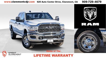 New 2024 RAM 2500 Tradesman w/ Chrome Appearance Group