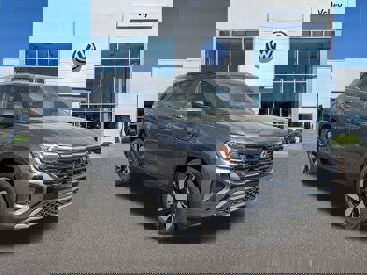 New 2025 Volkswagen Atlas Cross Sport SE