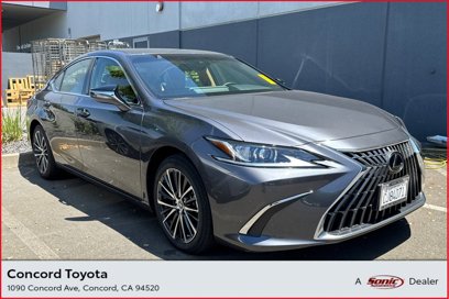 Used 2023 Lexus ES 300h w/ Premium Package