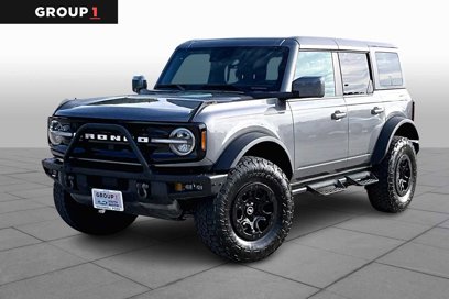 Certified 2023 Ford Bronco Outer Banks w/ Sasquatch Package