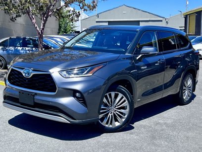 Used 2020 Toyota Highlander Limited Platinum
