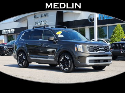 Used 2024 Kia Telluride S w/ S Sunroof Package