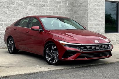 Certified 2024 Hyundai Elantra SEL w/ Convenience Package