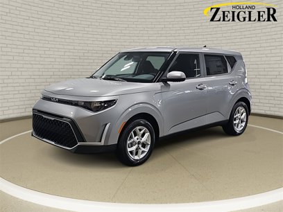 New 2025 Kia Soul LX