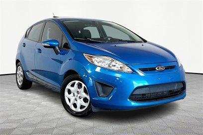 Used 2013 Ford Fiesta SE w/ Moon & Mood Pkg